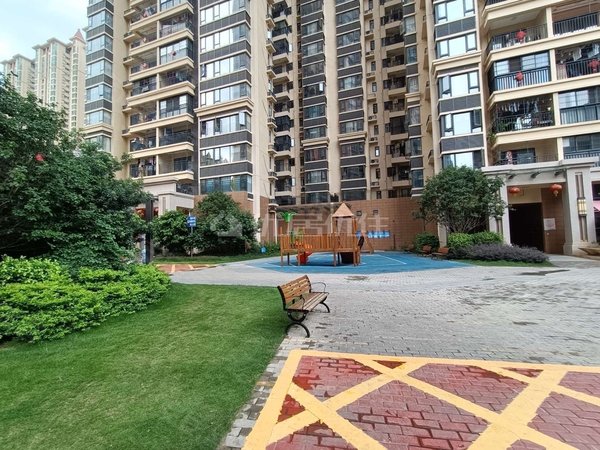 南宁西乡塘新阳奥园永和府(二期)朝阳市中心旁,标准1房1厅大阳台奥园