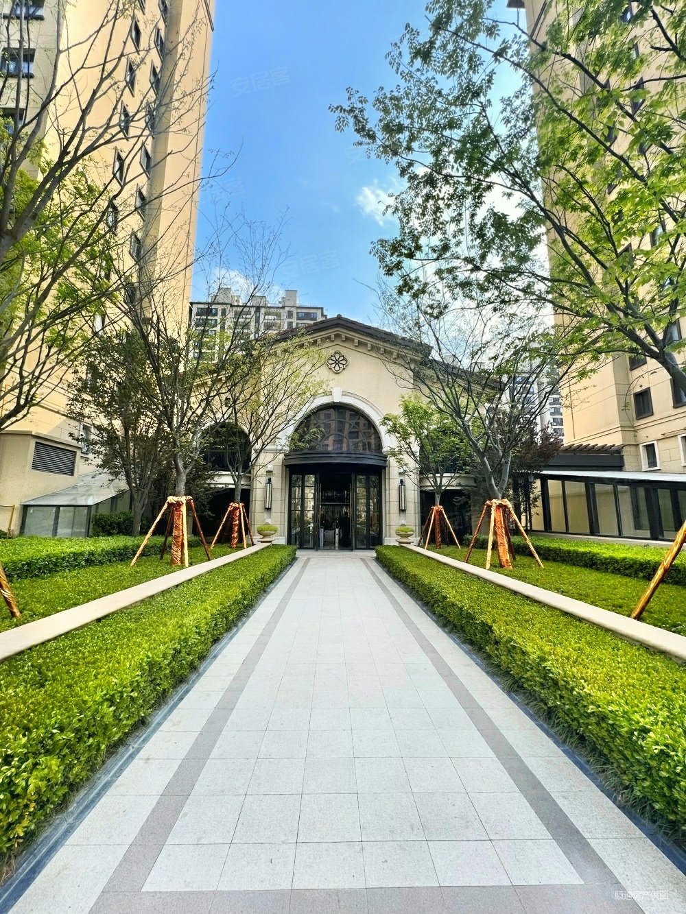 万科新田湖与城