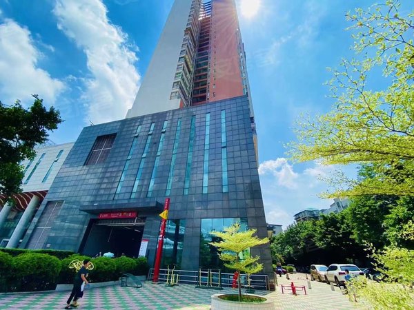 广州越秀东山口署前路小区铁路文化宫 两房加书房  楼下地铁 近七中