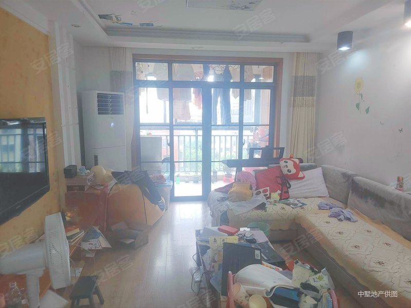 长安萨尔斯堡 高楼层视野无遮挡 商业配套齐全 临地铁 大两房