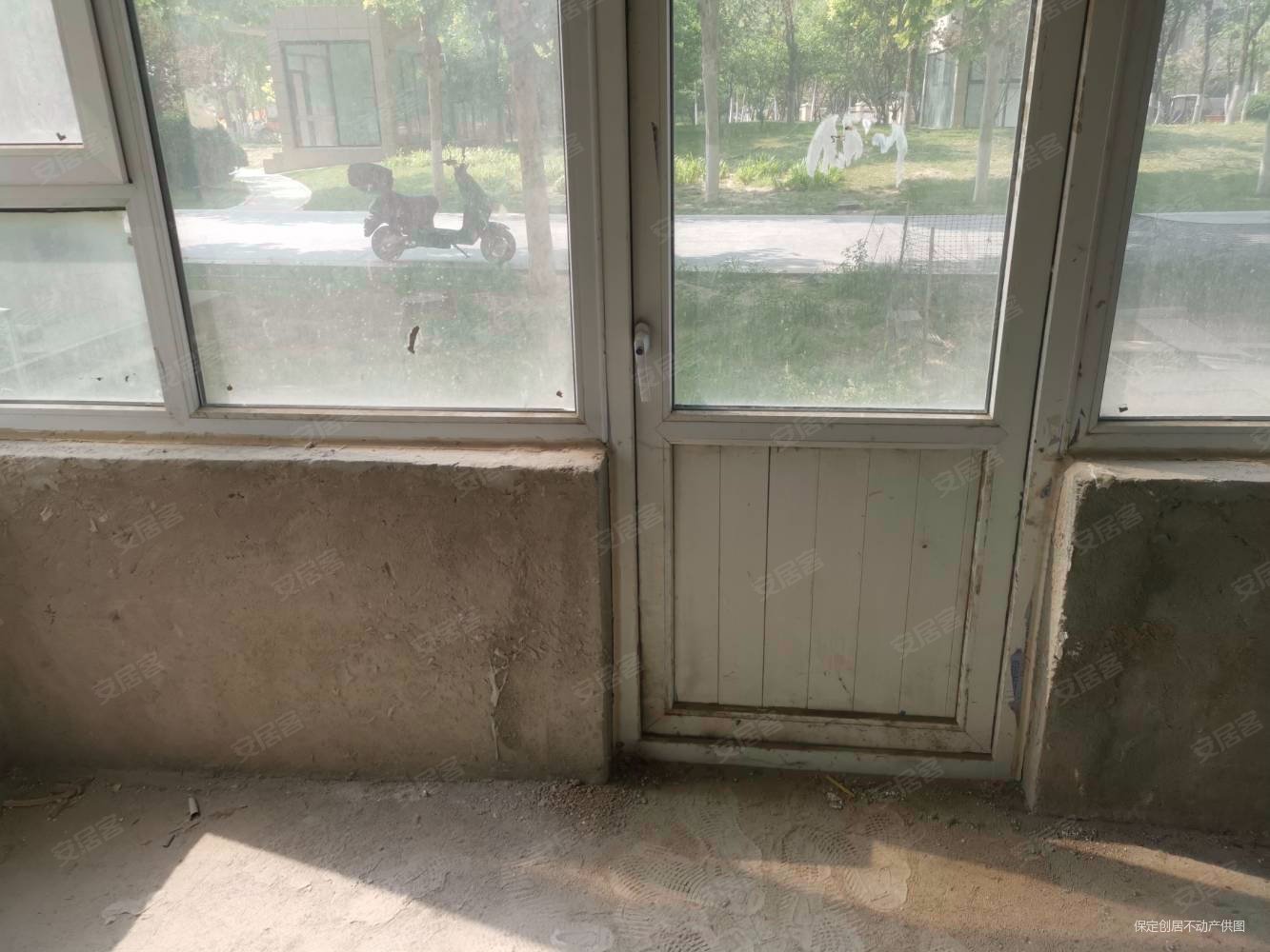 维多利亚上院2室2厅1卫84.39㎡南64万