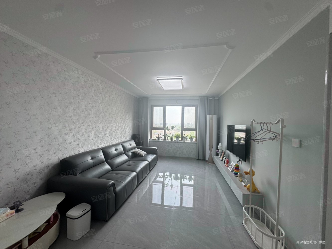 荣庭水墨紫棠2室1厅1卫89㎡南北55万