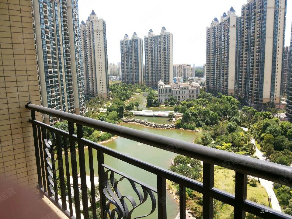 广电恒大雅苑环境优美中间楼层双地铁口满五急售