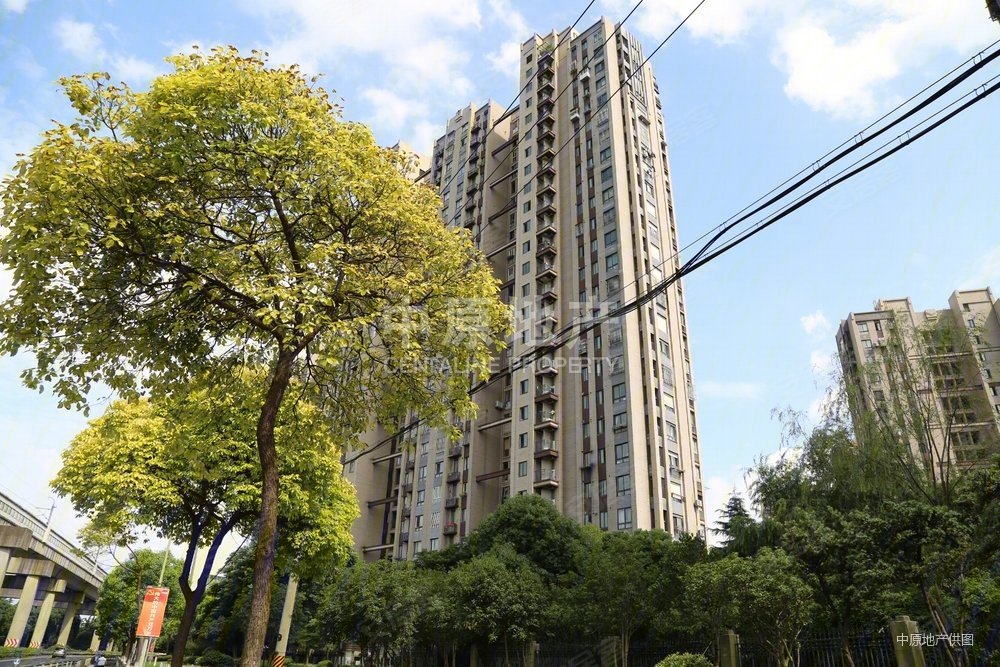 绿地新翔家园2室2厅1卫70.44㎡南375万