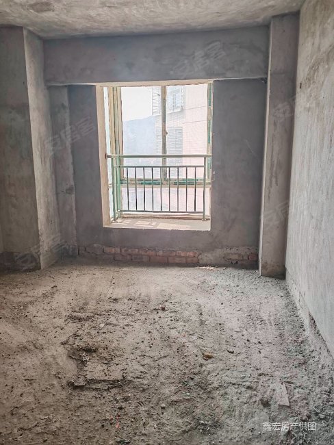 东方丽景,中层,3房2厅2卫83.78平,商品房,电梯