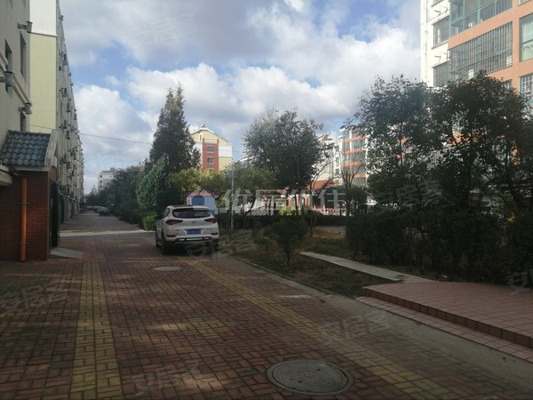 青岛莱西水集银泰名都花园上海路新式装修名都花园套二,靠近沙岭市场