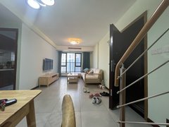 重庆两江新区龙头寺租金直五百！跃层三房！看房方便，价格可谈，拎包入住！出租房源真实图片