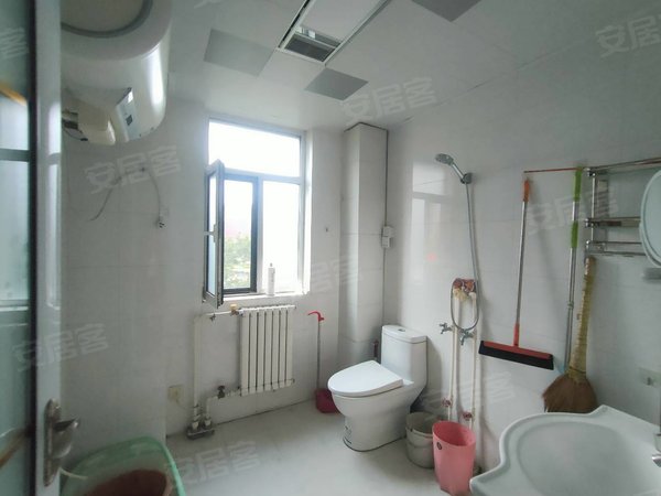 潍坊临朐临朐城区万福园万福园小区,南北通透户型,带简单家具,带车位