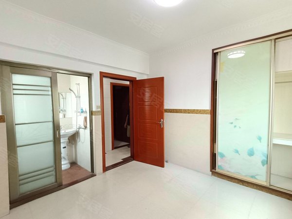 深圳宝安松岗景湖家园松岗溪头中英文学校旁,景湖家园,156平5房4卫