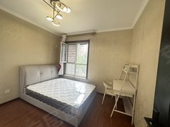 北京丰台新宫可月付 新宫地铁站旁 新宫家园北区 精装南卧 采光好出租房源真实图片