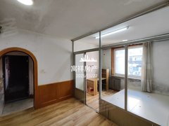 丹东振兴其它福民小学隔壁 步梯三楼 简装二室53平 含取暖费出租房源真实图片