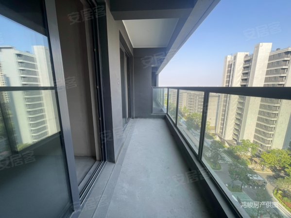 世外旭辉城(二期) 带电梯 南北通透 刚需小三居 楼层好