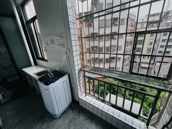 广州天河龙洞龙洞聚贤小区天河区6号线植物园地铁站 龙洞步行街 光线