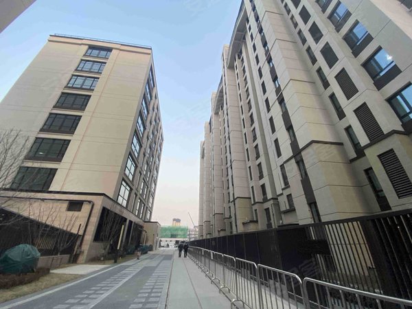 北京顺义中央别墅区祥云赋后沙峪 祥云赋小区 精装4居室 家具齐全