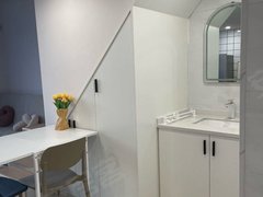 进贤进贤县城民和镇中央广场住宅楼 1室1厅1卫出租房源真实图片