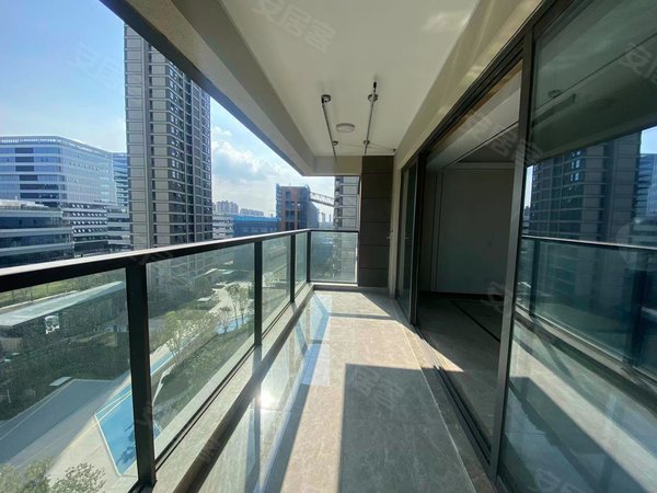 昆山玉山老城区德远峰荟德远峰会(4550,大三房,房东可以配家具)随时