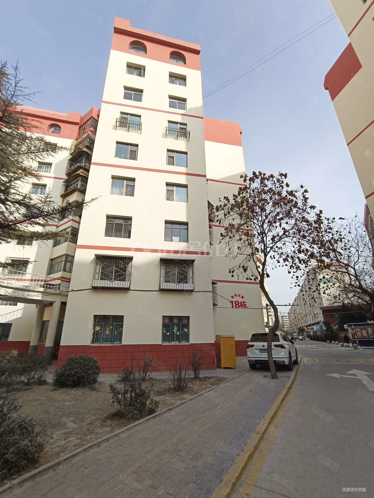 金港城金海花园满两年南北通透普装看房方便有钥匙