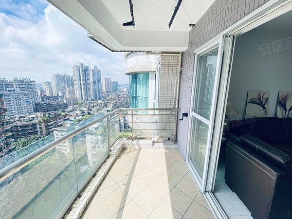 广州越秀中山路富力东堤湾富力东堤湾 东南向 三房带主套 视野无遮挡