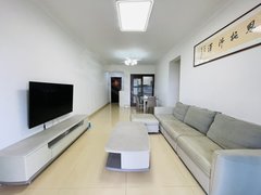 韶关浈江五里亭碧桂园凤凰城电梯三房两卫南向客厅房间有空调拎包入住出租房源真实图片