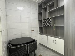 鹿邑上清湖公园实验学校鹿邑西关上清湖旁,一室一厅一厨一卫,家电齐全拎包入住。出租房源真实图片