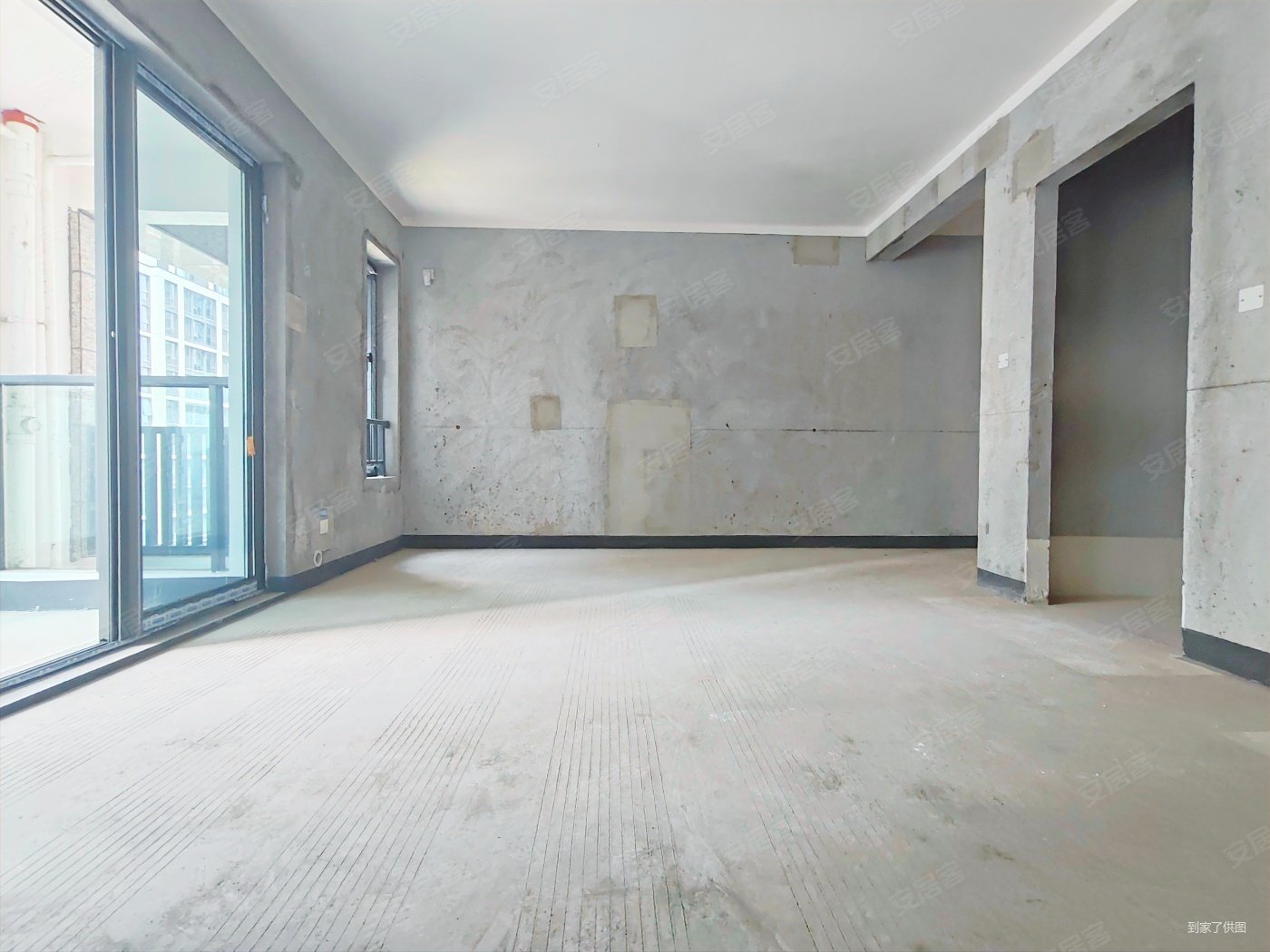 中交中央公园翠澜峯境 有电梯 中间楼层采光好 交通便利 双卫