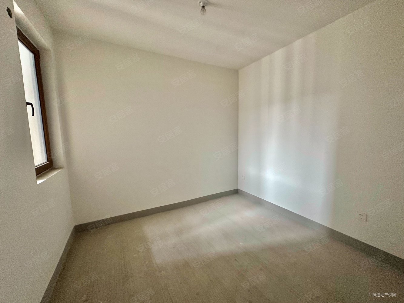 高铁新干线2室2厅1卫88㎡南40万