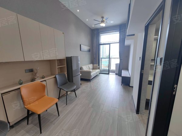 深圳龙岗坂田华为荔枝苑西区民水民电小区三房,合租居家都不错,通燃气