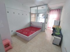 喀什喀什市喀什城区中亚商贸城单身公寓可月付，家电齐全，拎包入住出租房源真实图片