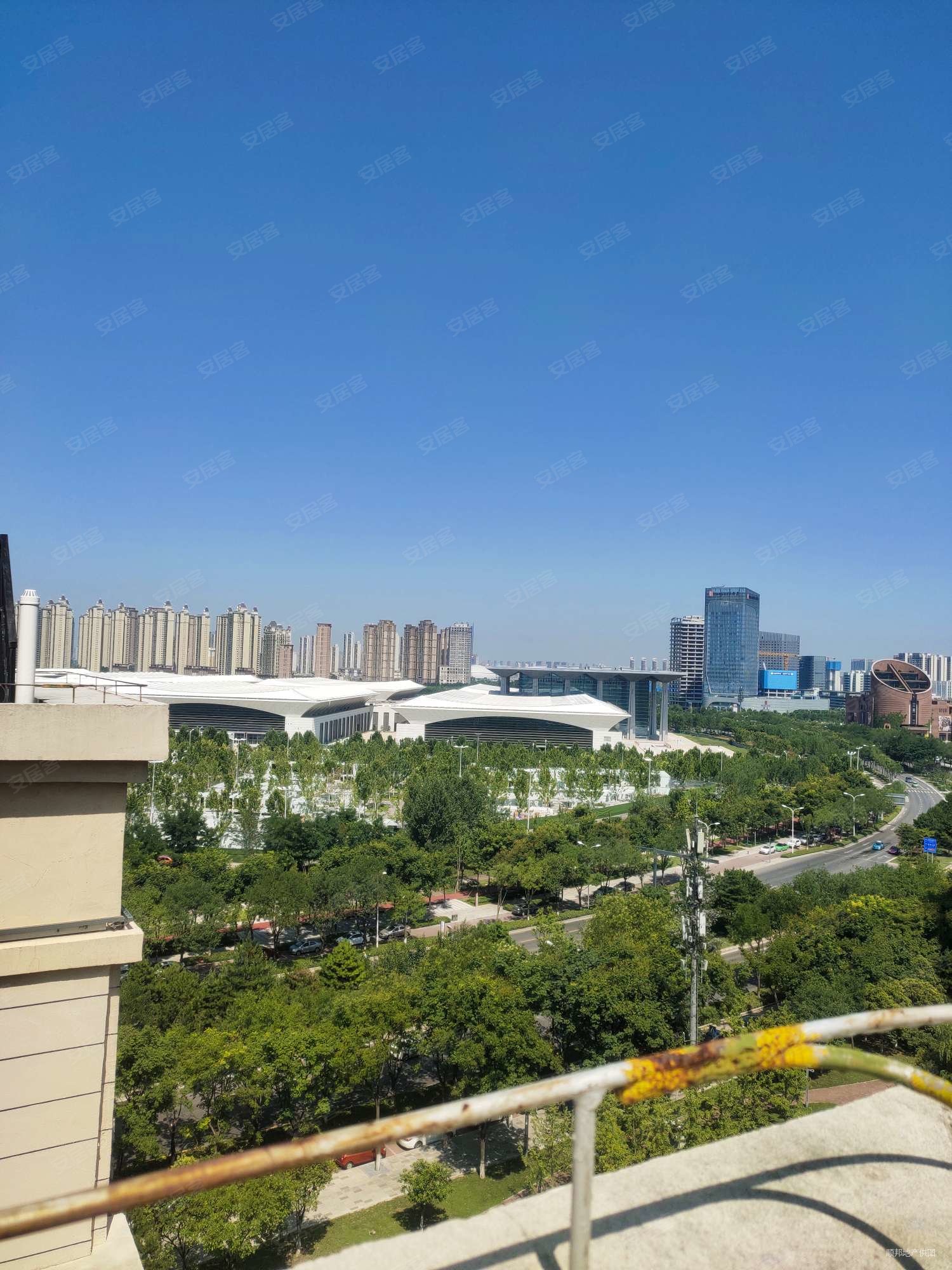 西安房产网>西安二手房>浐灞二手房>西安国际会展中心二手房>振业泊岸