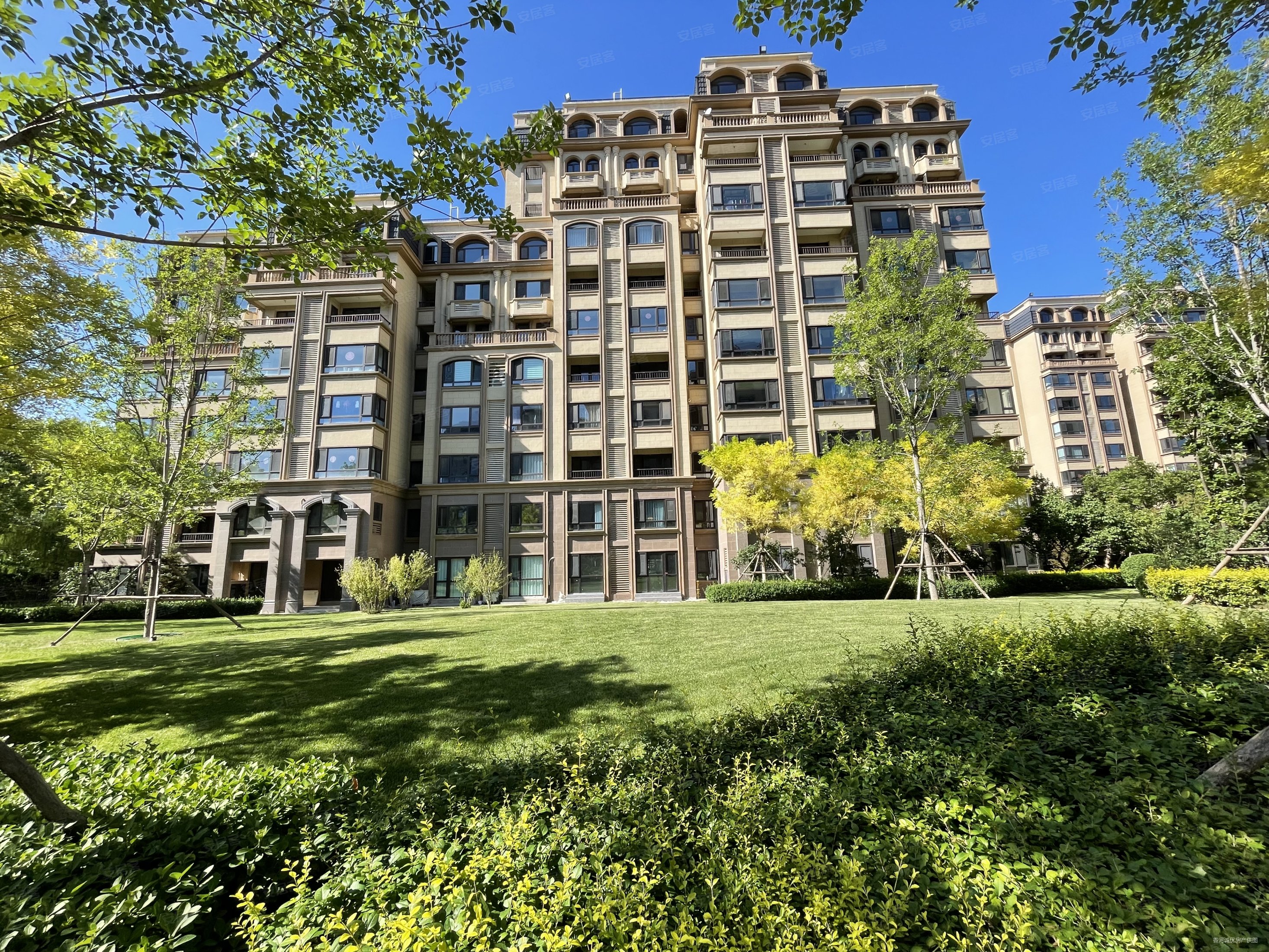 香河世茂香颂电梯洋房,有外露阳台,价格还可以谈,急售中,世茂香颂二手