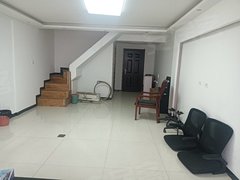 三门峡湖滨湖滨城区大中海复式楼，112平方，月租1000元出租房源真实图片