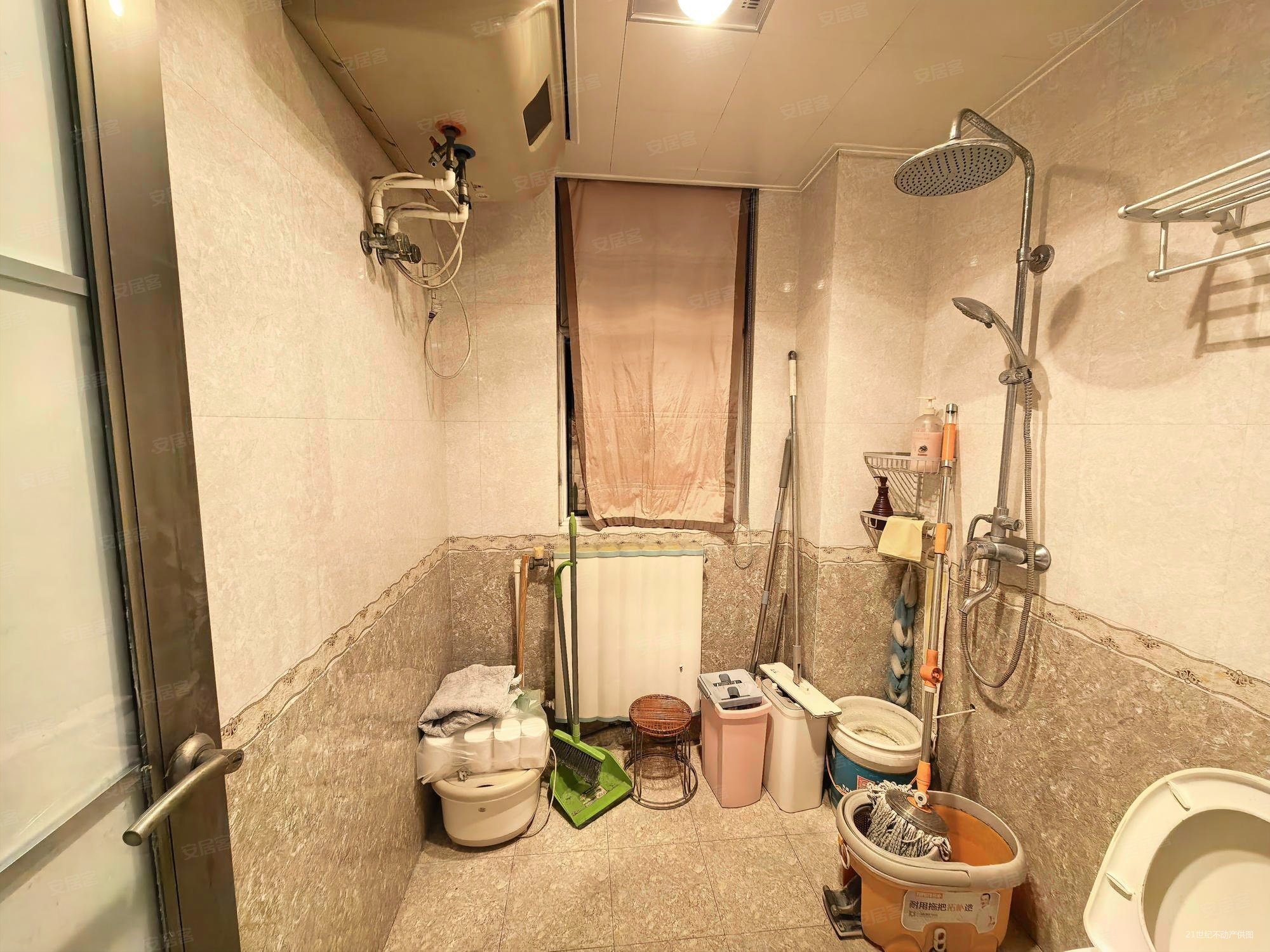 盛世天骄花苑3室2厅2卫158㎡南北210万