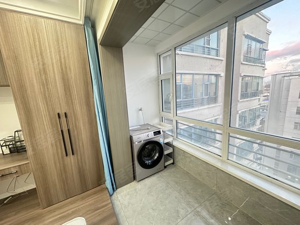 延边延吉北大区水岸帝景封闭小区电梯楼18楼一室一厅供暖非常好出租