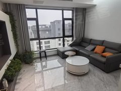 通化梅河口光明龙湖蓝山电梯高层85平两室一厅，年租2万2包取暖物业出租房源真实图片