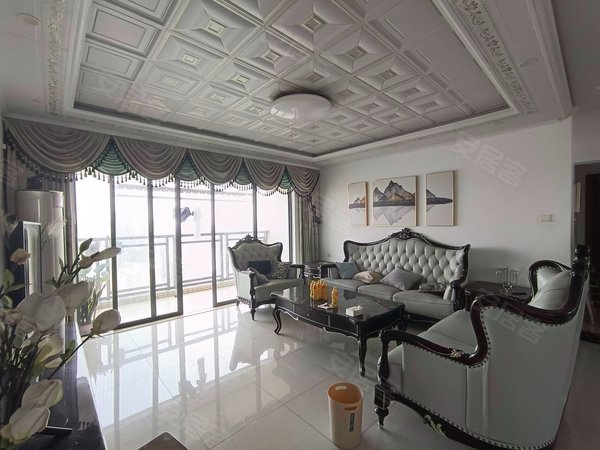 东莞常平常黄路翔龙天地广场商圈轻轨口 翔龙天地广场4房2卫 豪华装修