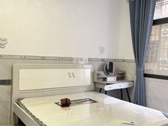 钦州钦北钦北城区仟仟万家商圈 阳光丽城 500 元一房一厅 生活购物超便捷出租房源真实图片