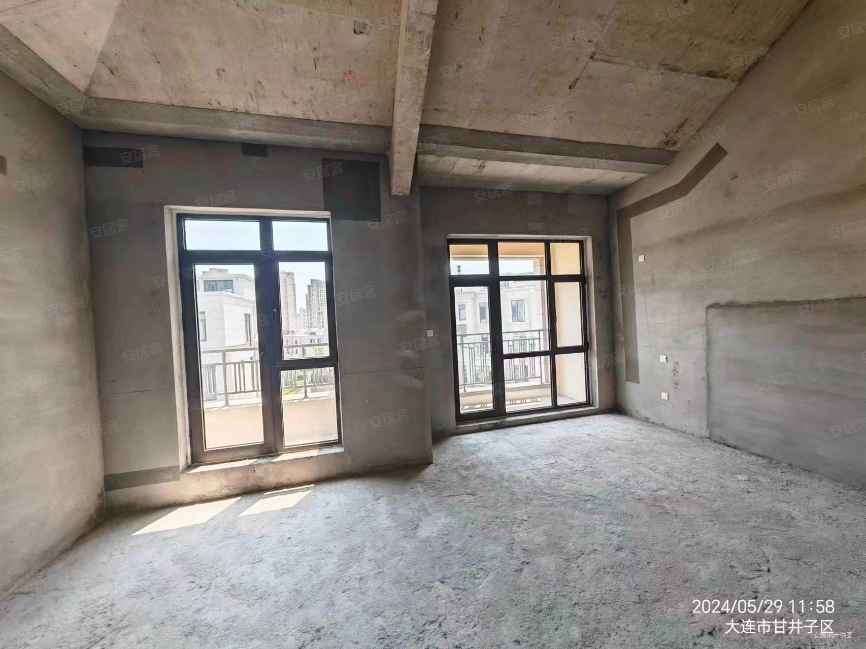 大连房产网>大连二手房>高新园区二手房>软件园二手房>大华诺斐墅>