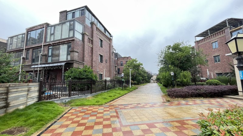 武汉房产网>武汉二手房>黄陂二手房>盘龙城二手房>f绿岛艺墅>