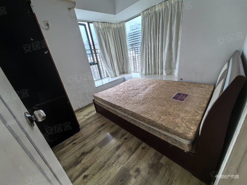 新银座高层四房 新出房源 三面采光 罗湖口岸双地铁,新银座华庭二手房