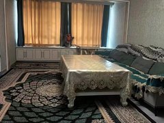 喀什喀什市喀什城区山水明园小区多层1楼106平方三室两厅年租1.3万出租房源真实图片
