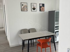 武汉汉南汉南城区华发中城峰景湾 3室2厅2卫出租房源真实图片