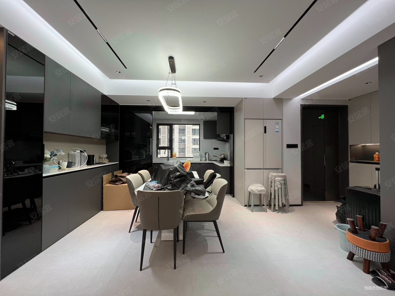 七子连湖中海河山郡中海世家143平米豪华装修落地窗