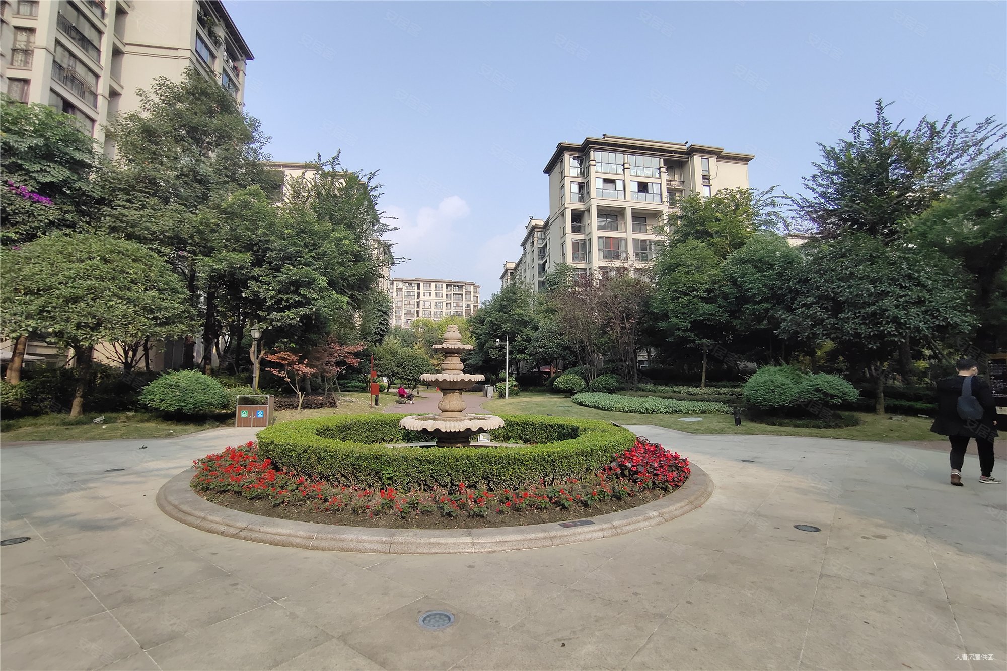 九龙仓时代小镇