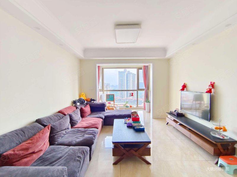 佳乐国际城二期 套三 对中庭 诚心出售哦 拎包入住