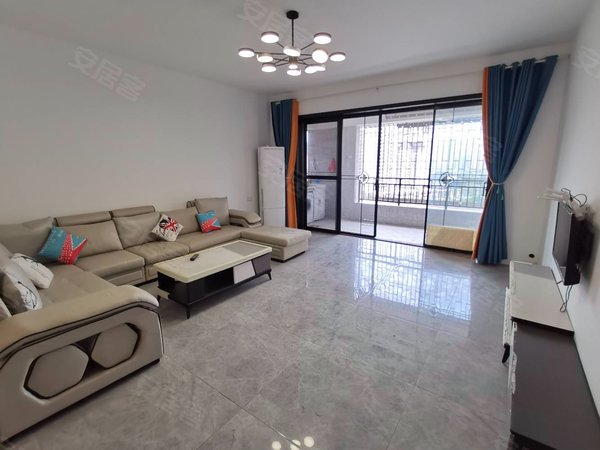 福州长乐吴航永硕龙庭湾万星广场海峡路小学附近永硕龙庭湾精装大阳台