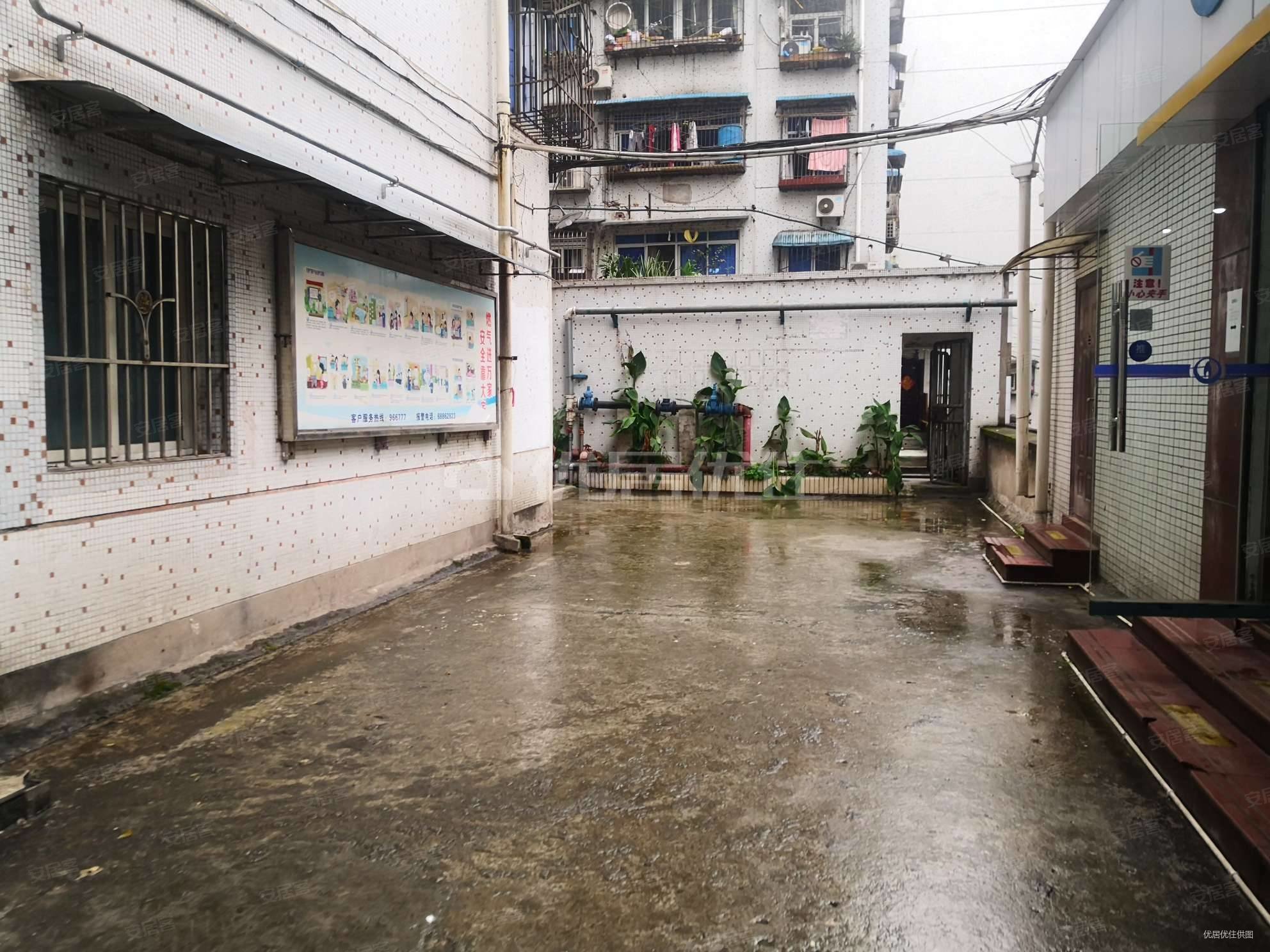 中山路133号小区北碚