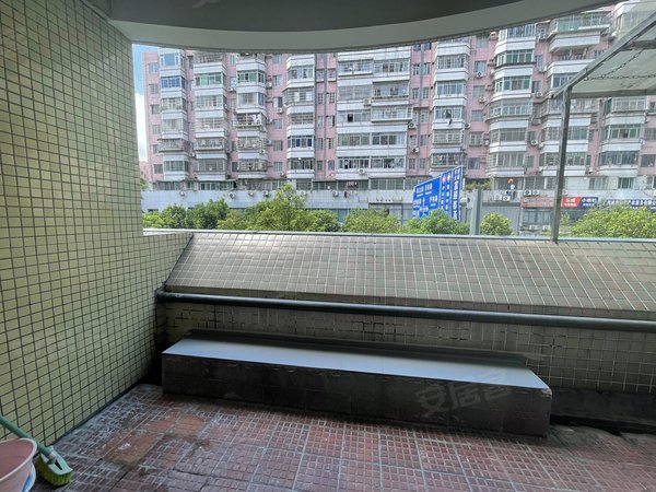 广州黄埔大沙地泰景花园泰景花园大平台 2室2厅1卫 配套齐全 精装修