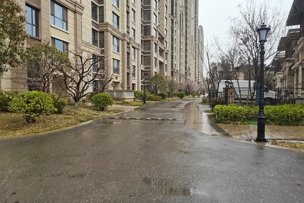 丽彩溪岸庄园(公寓住宅)周边房产中介经纪人评价-咸阳安居客
