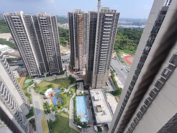 广州黄埔开发东区富力新城业主急租,100平大三房带,广外附属,风景区