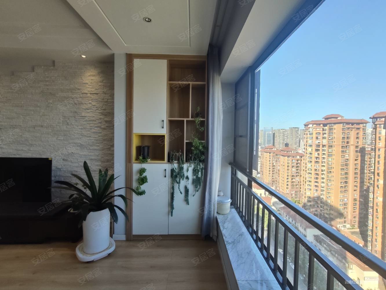 福地半岛艺丰广场3室2厅2卫110㎡东78.8万